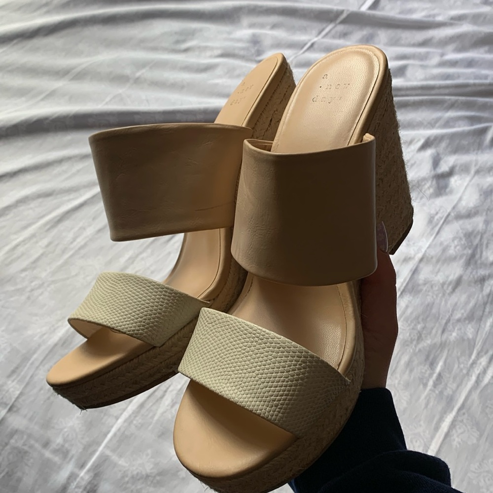 Size 8 1/2 wedges